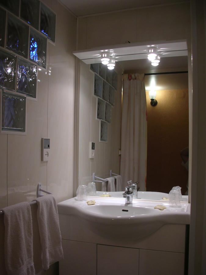 Hostellerie Le Mirabeau Peyrolles-en-Provence Zimmer foto